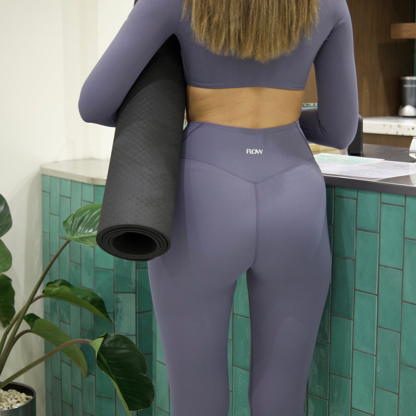 High Waisted Scrunch Seam Leggings
