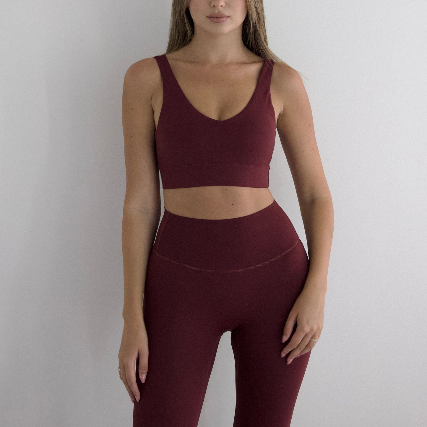Backless sports bra